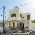 En Tino 4 3* Τήνος